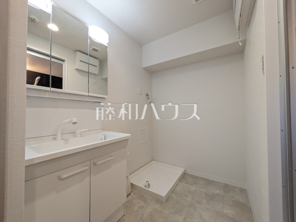 洗面室　【グローリアス春日井六軒屋町】