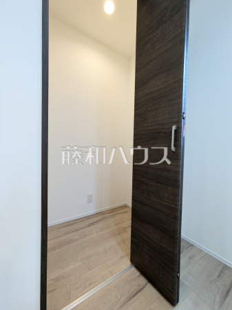 収納　【練馬区貫井５丁目】