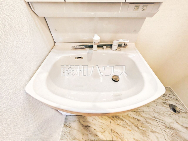 洗面室　【八王子市東浅川町】