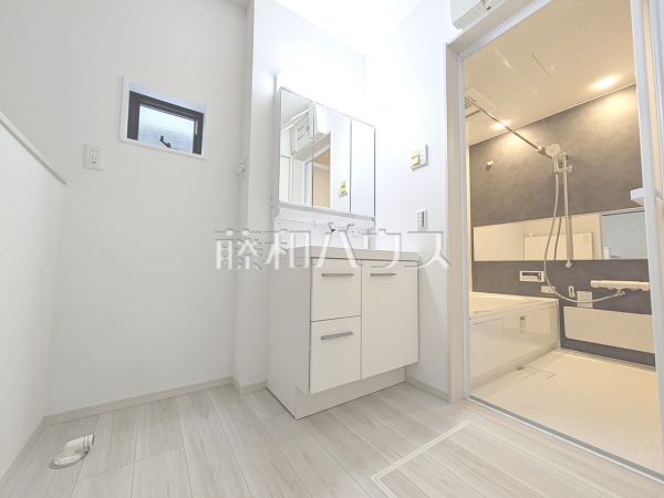 2号棟　洗面室　【調布市緑ケ丘１丁目】