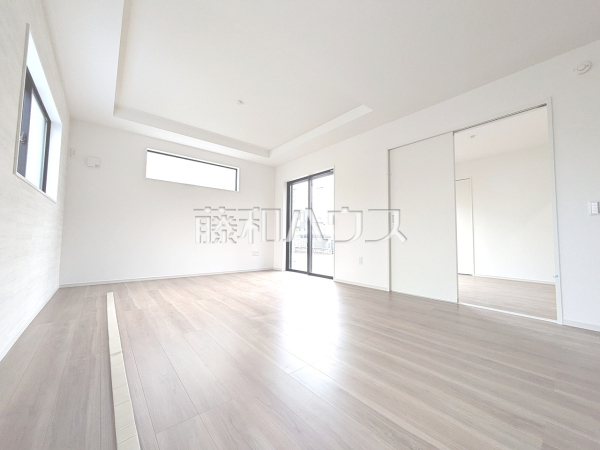 3号棟　リビング　【調布市緑ケ丘１丁目】