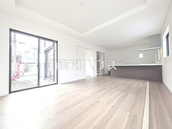 3号棟　リビング　【調布市緑ケ丘１丁目】