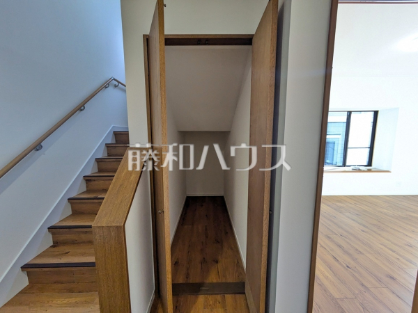 収納　【春日井市神屋町】