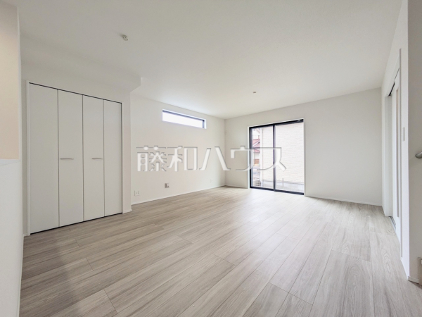 B号棟　リビング　【東村山市秋津町３丁目】