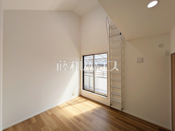 居室　【東村山市恩多町５丁目】