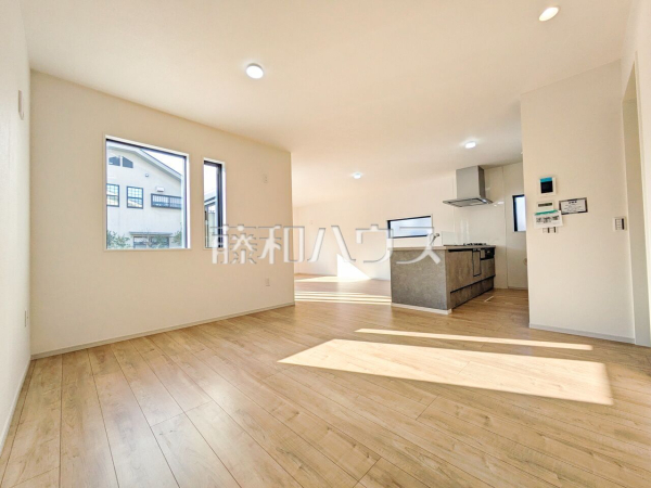 1号棟　リビング　【八王子市めじろ台４丁目】