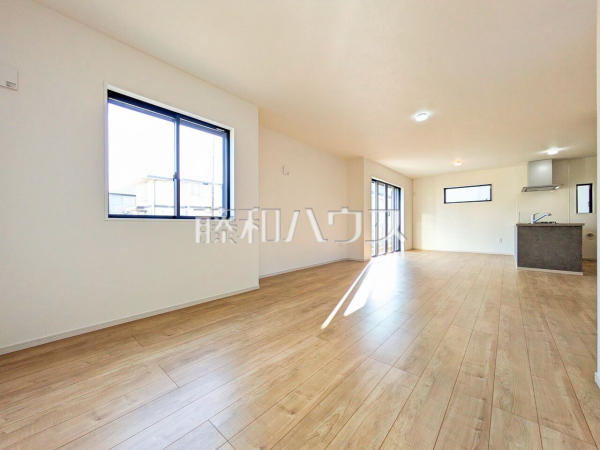 2号棟　リビング　【八王子市めじろ台４丁目】