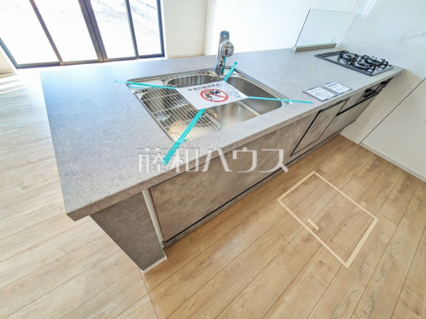 2号棟　キッチン　【八王子市めじろ台４丁目】