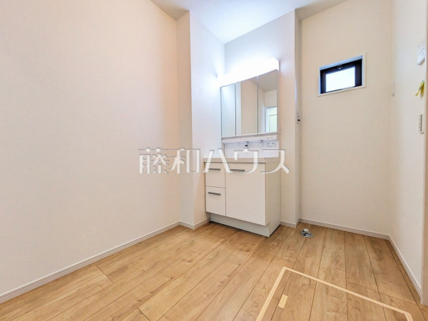 2号棟　洗面室　【八王子市めじろ台４丁目】