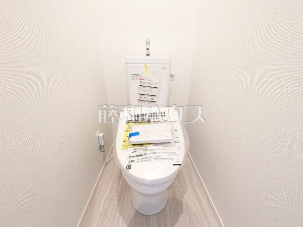 トイレ　【富士見市渡戸１丁目】