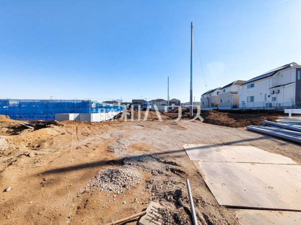 現場風景　【清瀬市下宿１丁目】 見学はしたいけど、なかなか時間が取れない・・・そんな方に出勤前や仕事終わりにマイホームを見学できるサポートをいたします。 