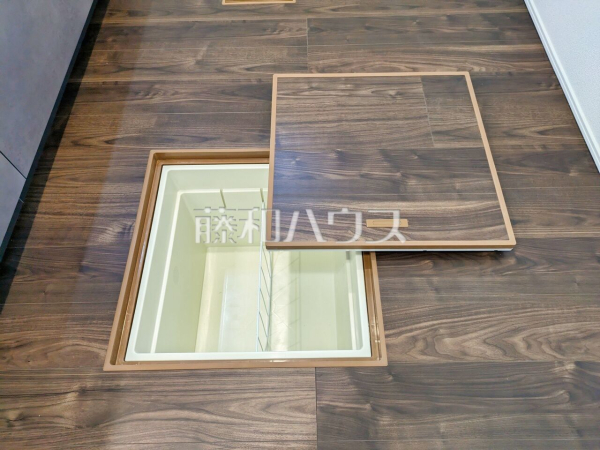 1号棟　キッチン　【八王子市長房町】