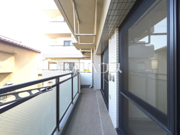 バルコニー　【クリオ朝霞壱番館】