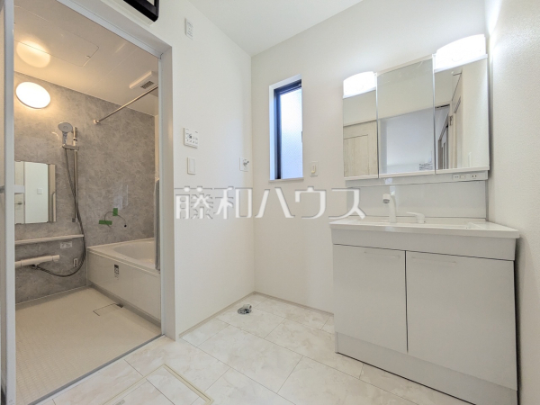 A号棟　洗面室　【東村山市富士見町３丁目】