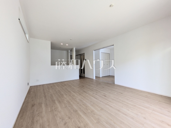 A号棟　リビング　【東村山市富士見町３丁目】