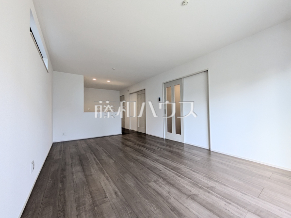 B号棟　リビング　【東村山市富士見町３丁目】