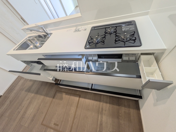 B号棟　キッチン　【東村山市富士見町３丁目】