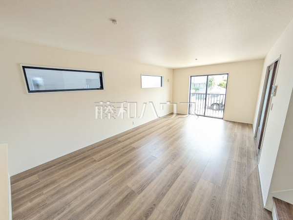 2号棟　リビング　【岩倉市宮前町１丁目】