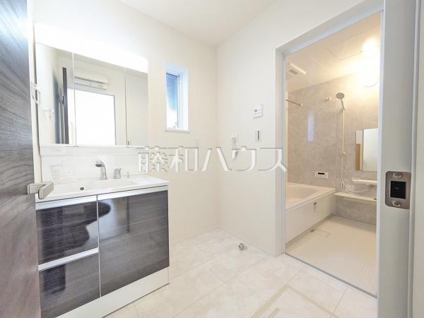 3号棟　洗面室　【岩倉市宮前町１丁目】