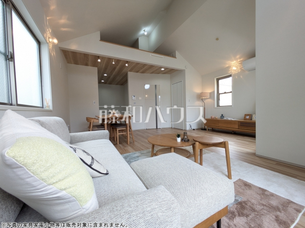 リビング　【杉並区南荻窪２丁目】