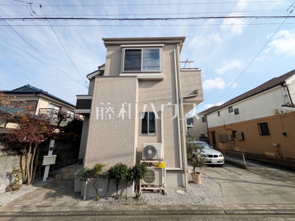 外観　【東村山市本町３丁目】
最寄りの東村山駅周辺には、スーパー・ドラッグストア・本屋など便利な施設が充実！　