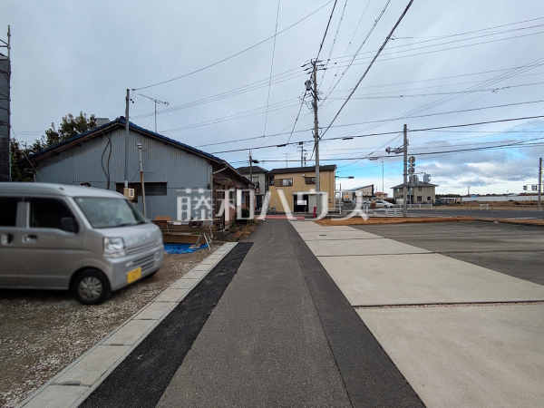 接道状況および現場風景　【岩倉市鈴井町中島】