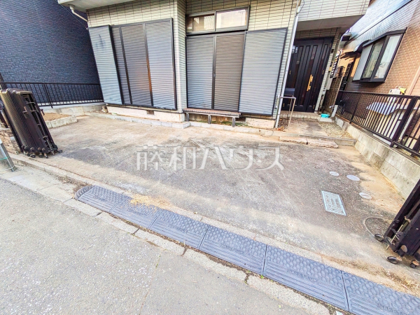 カースペース　【東村山市秋津町５丁目】