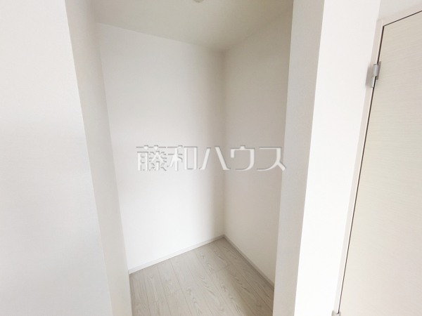 3号棟　ウォークインクローゼット　【名古屋市守山区小幡２丁目】