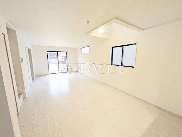 3号棟　リビング　【名古屋市守山区小幡２丁目】