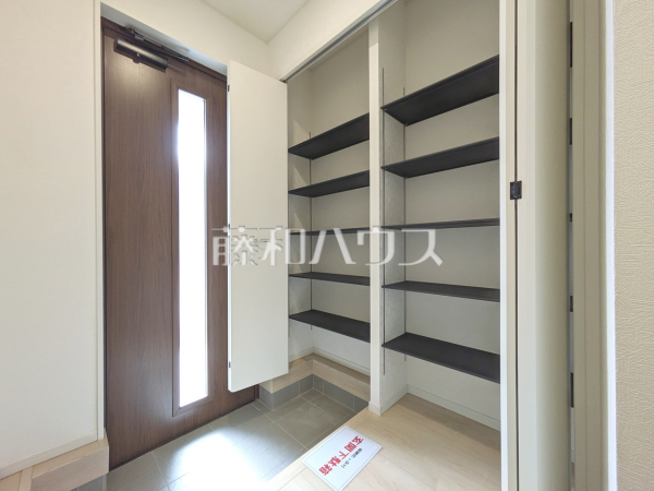 1号棟　内玄関　【富士見市水谷東１丁目】