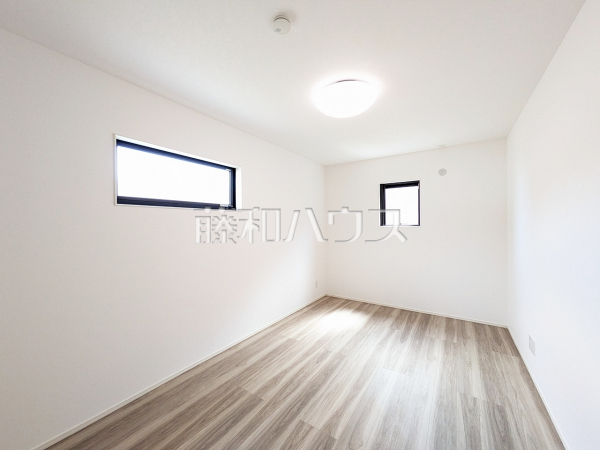 A号棟　居室　【与那原町字与那原】