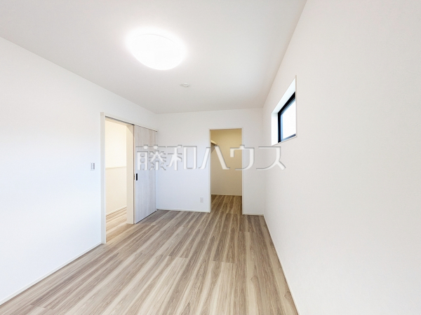 A号棟　居室　【与那原町字与那原】