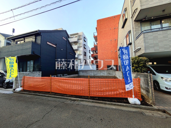 ≪接道状況≫ハウスメーカーからプランまでフルオーダーで自由にマイホームがつくれる、建築条件のない宅地分譲　　【府中市府中町２丁目】