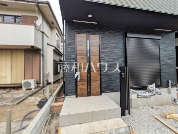 1号棟　玄関　【西東京市向台町４丁目】