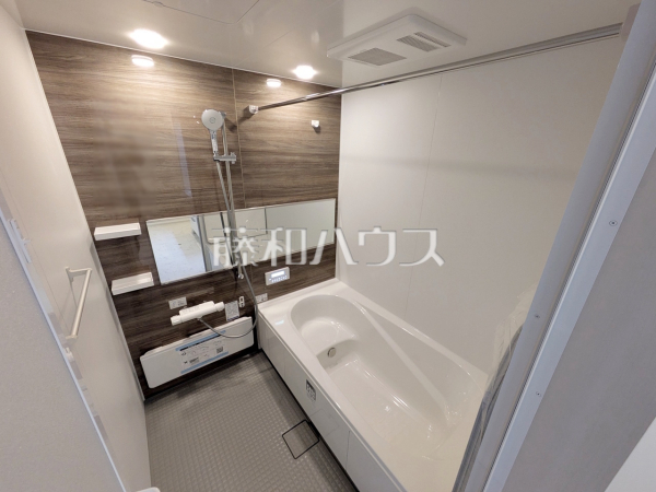 1号棟　浴室　【世田谷区給田１丁目】