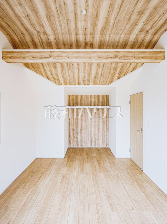 居室　【読谷村字喜名】