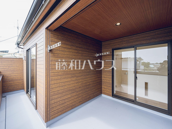 バルコニー　【読谷村字喜名】