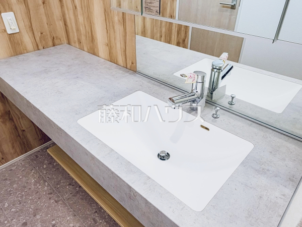 洗面室　【読谷村字喜名】