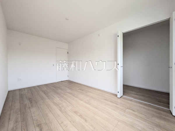 居室　【西東京市中町５丁目】