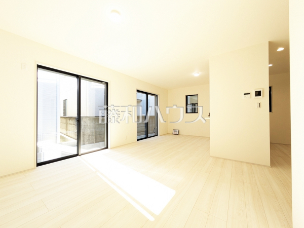 2号棟 リビング 【新座市畑中1丁目】 2号棟 リビング 【新座市畑中1丁目】