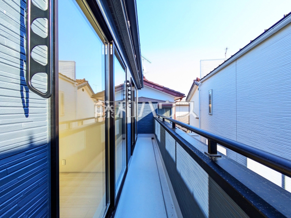 3号棟 バルコニー 【新座市畑中1丁目】 3号棟 バルコニー 【新座市畑中1丁目】