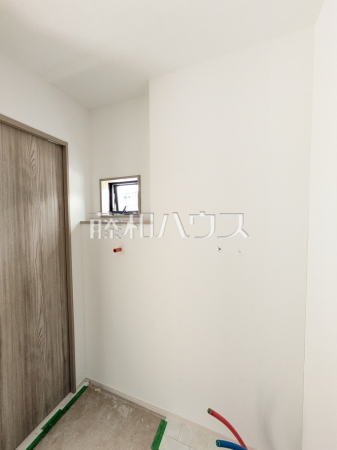 2号棟　洗面室（施工中）　【那覇市仲井真】