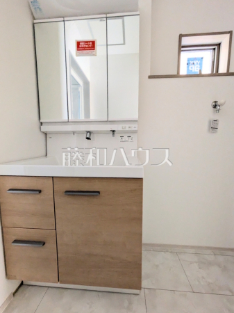 3号棟　洗面室（施工中）　【那覇市仲井真】