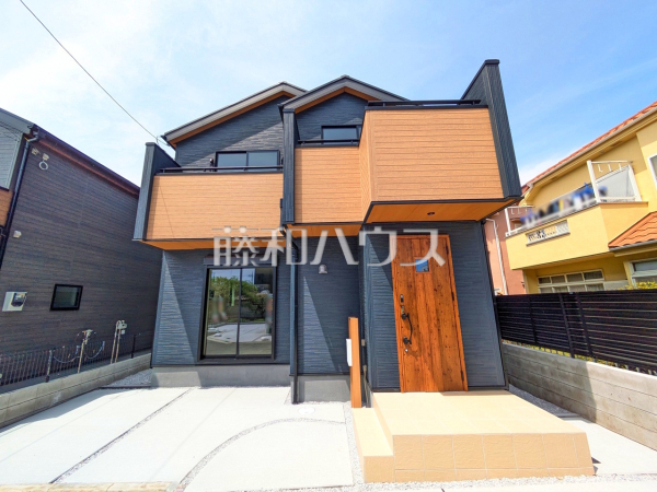 4号棟　外観　【武蔵村山市残堀１丁目】堂々完成、いつでもご内覧いただけます！ぜひ実物をご覧いただきたく思います。喜んでご案内いたしますのでお気軽にお問合せ下さい。