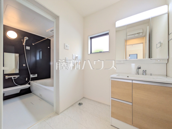 4号棟　洗面室　【武蔵村山市残堀１丁目】