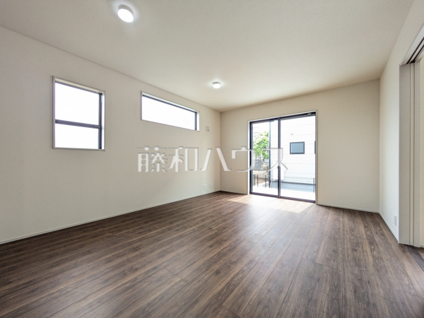 7号棟　リビング　【武蔵村山市残堀１丁目】