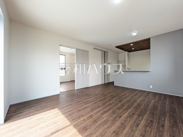 7号棟　リビング　【武蔵村山市残堀１丁目】