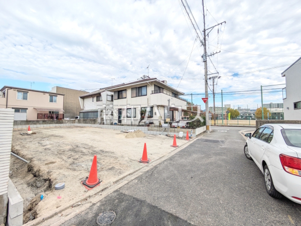 接道状況および現場風景　【福岡市東区千早２丁目】