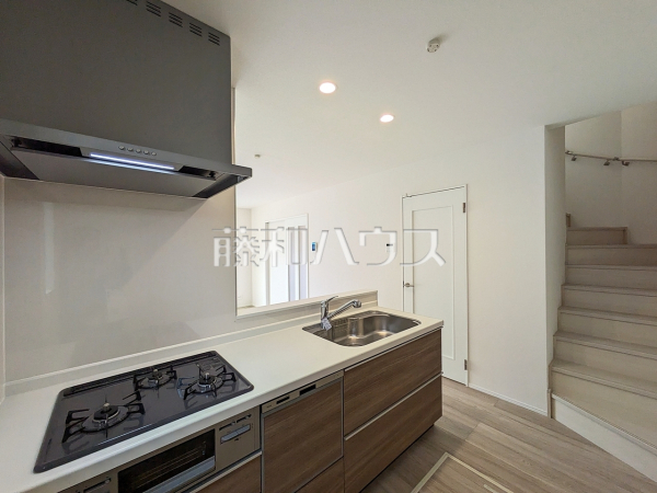 キッチン　【小平市鈴木町１丁目】