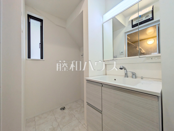 洗面室　【小平市鈴木町１丁目】